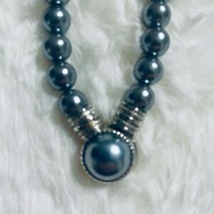Elegant Silver Pearl Reversible Necklace